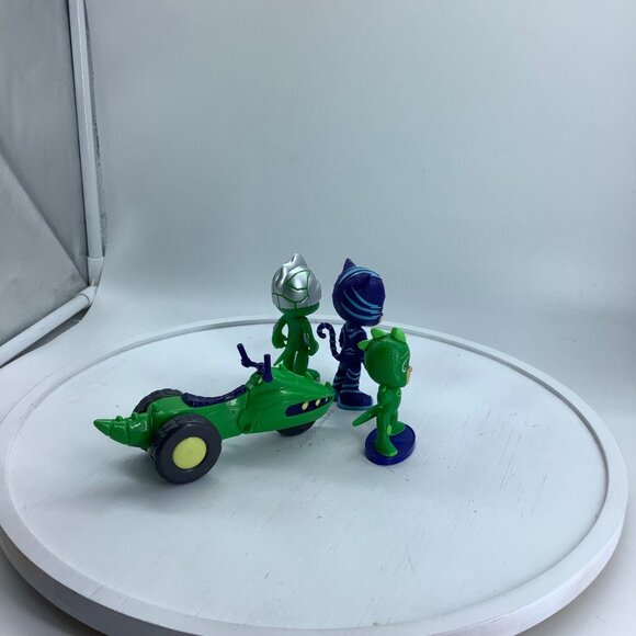 PJ Masks Catboy & 2 Gekko Action Figures With Vehicle 4 Piece Set - Picture 3 of 7